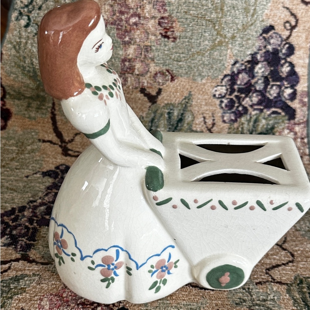 DeLee Art Deco Hand Decorated bud vase